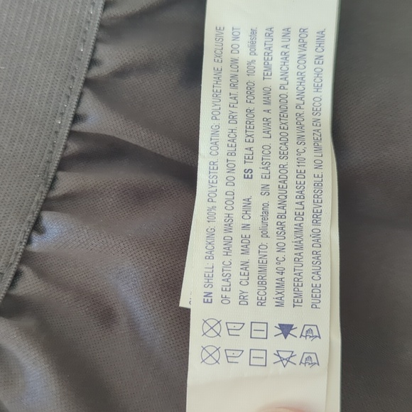 Forever 21 Faux Leather Gathered Waistband Mini Skirt MEDIUM Gray Silver Sheen - Picture 4 of 12